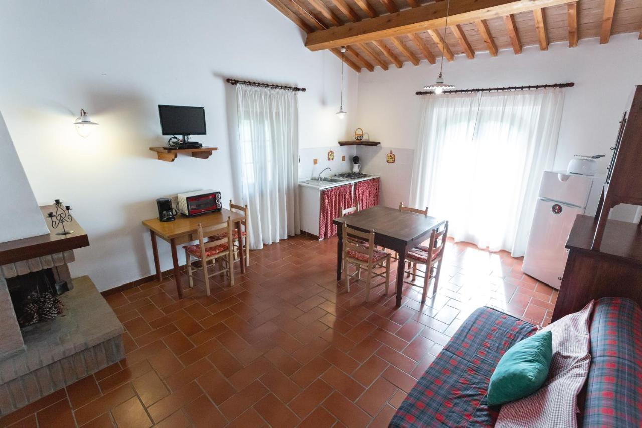 Cottage Il Gabbro Montescudaio Bagian luar foto
